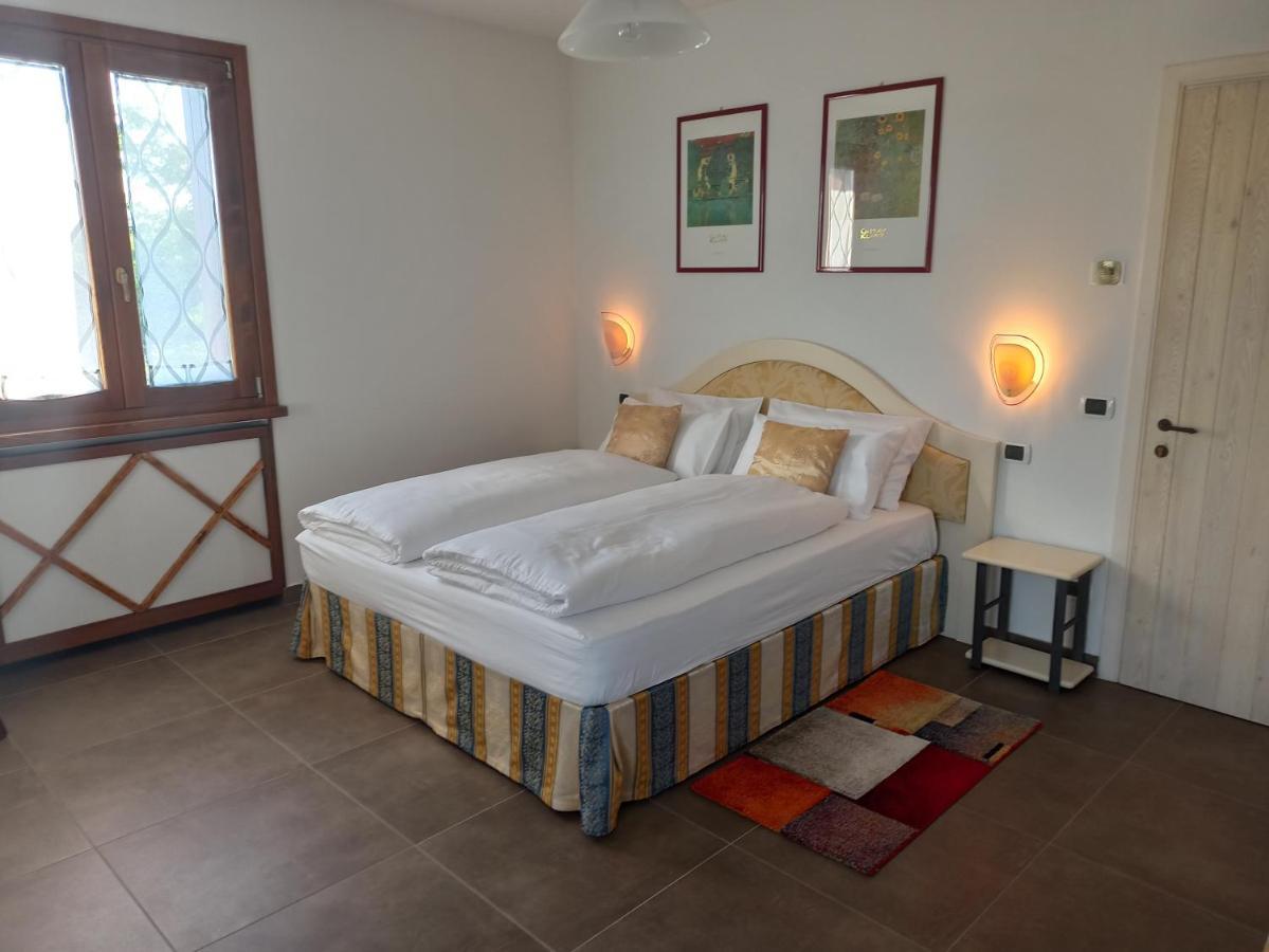 Le Zampolle B & B Кола Экстерьер фото